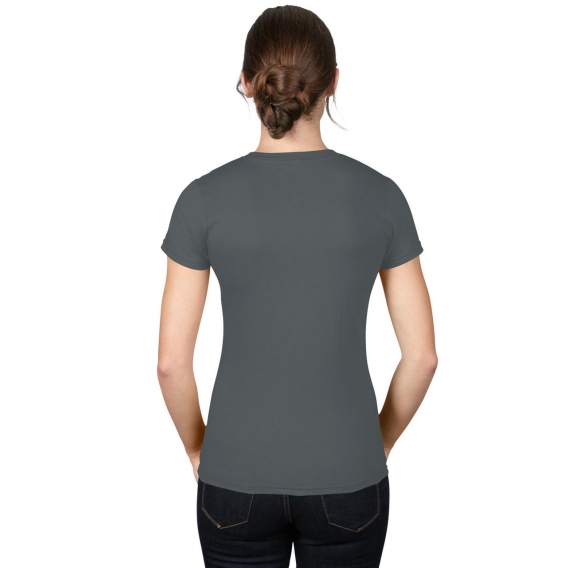 WOMEN’S FASHION BASIC FITTED TEE