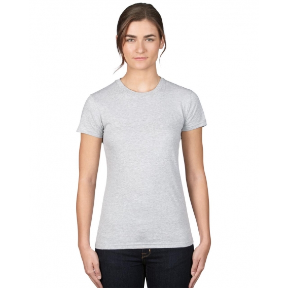WOMEN’S FASHION BASIC FITTED TEE