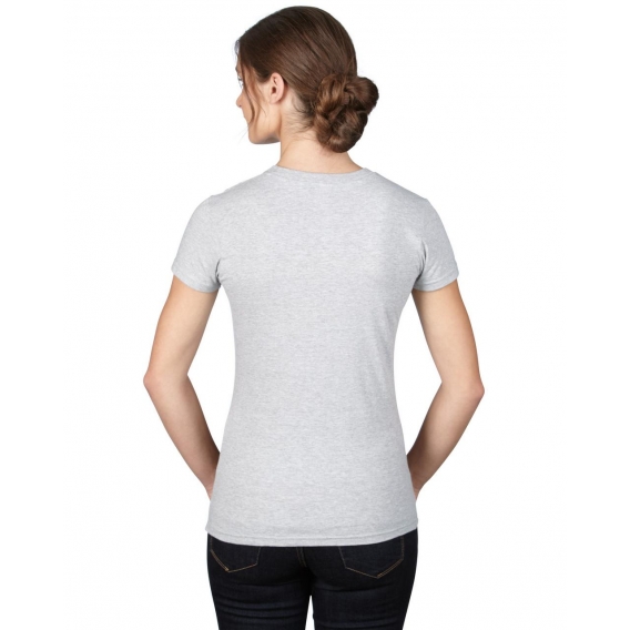WOMEN’S FASHION BASIC FITTED TEE