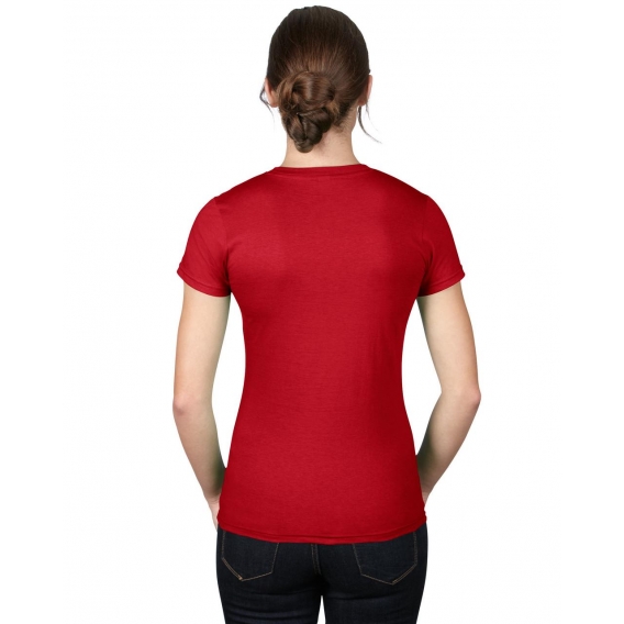 WOMEN’S FASHION BASIC FITTED TEE