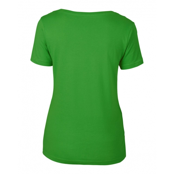 WOMEN’S FEATHERWEIGHT SCOOP TEE