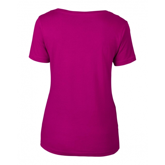 WOMEN’S FEATHERWEIGHT SCOOP TEE