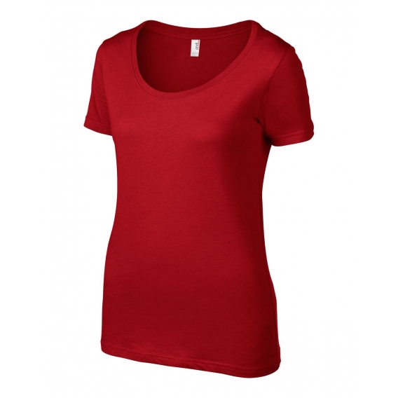 WOMEN’S FEATHERWEIGHT SCOOP TEE