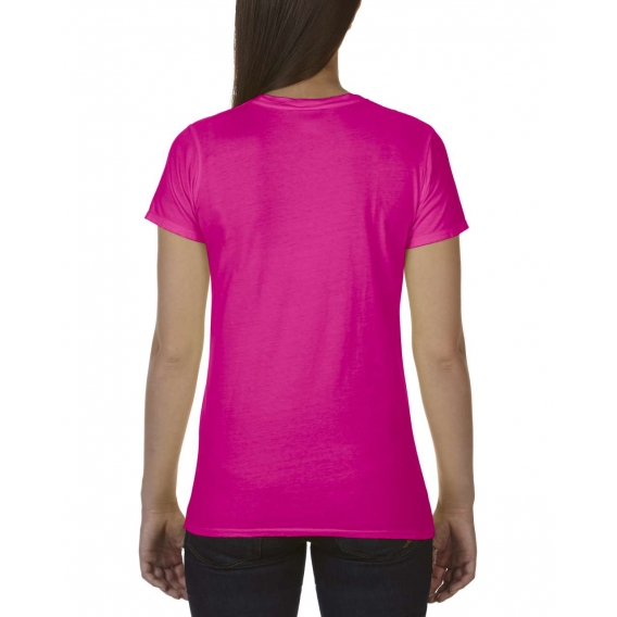 LADIES' LIGHTWEIGHT FITTED TEE