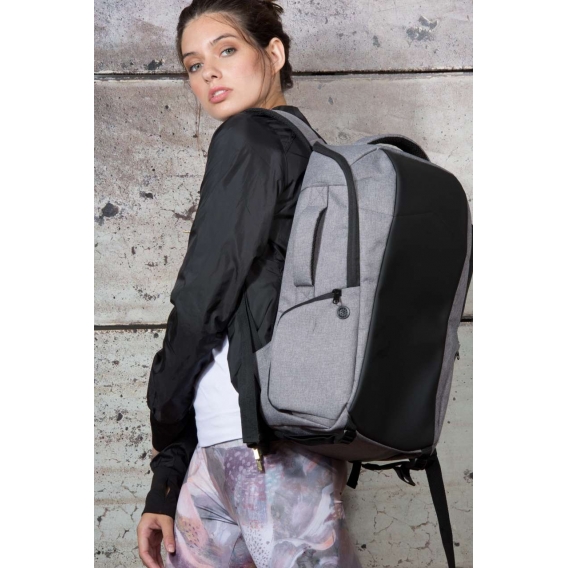ANTI-THEFT BACKPACK
