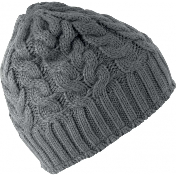 CABLE KNIT BEANIE
