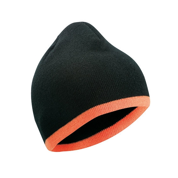Beanie with Contrasting Border