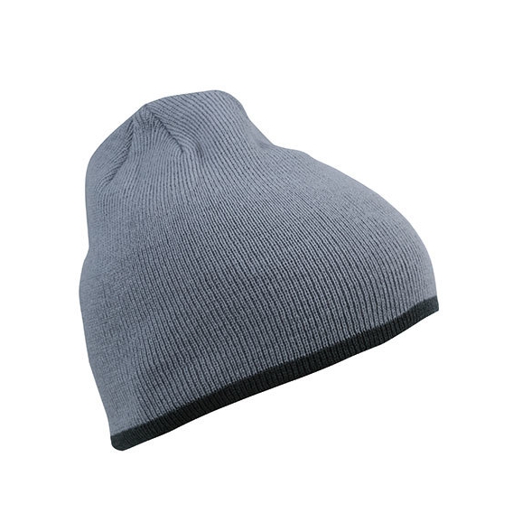 Beanie with Contrasting Border