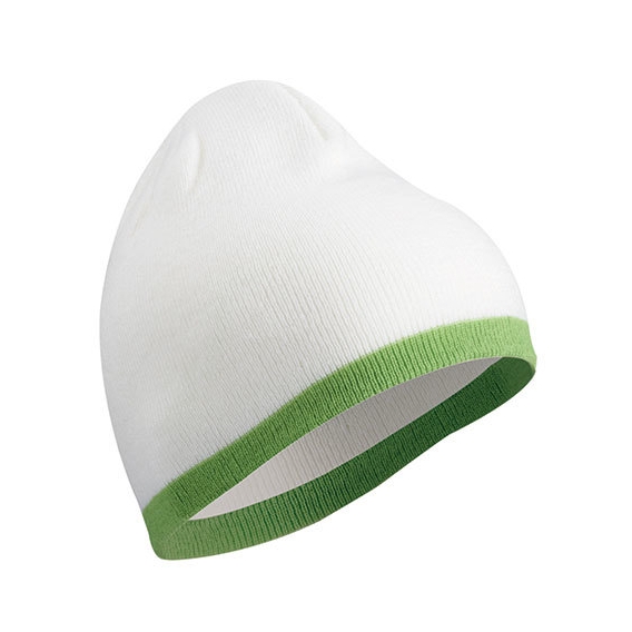 Beanie with Contrasting Border