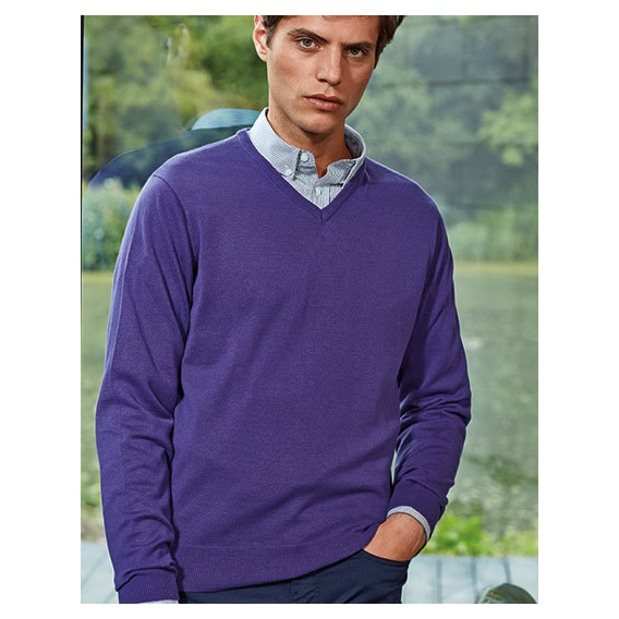 Men`s V-Neck Knitted Sweater