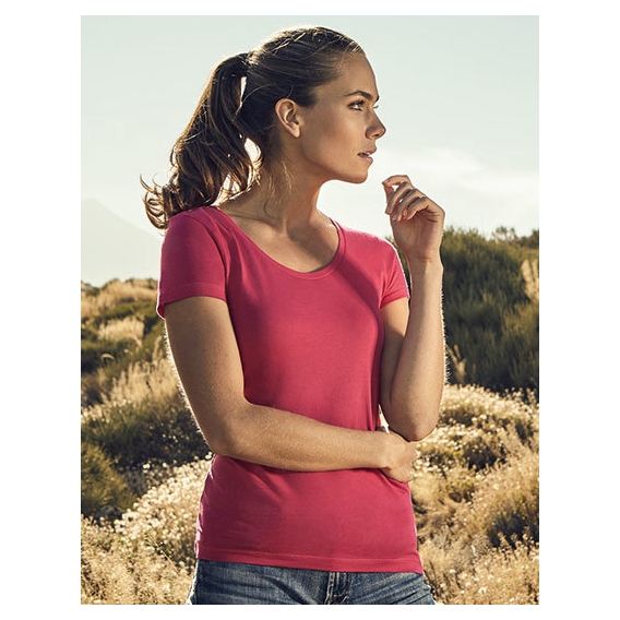 Women´s Deep Scoop T-Shirt